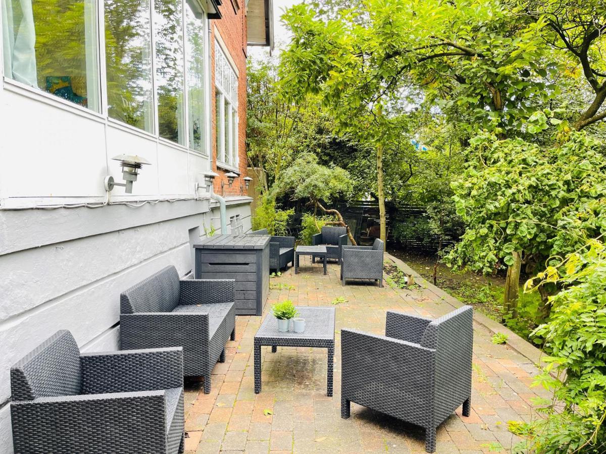 Aday - Aalborg Mansion - Big Apartment With Garden Exterior foto